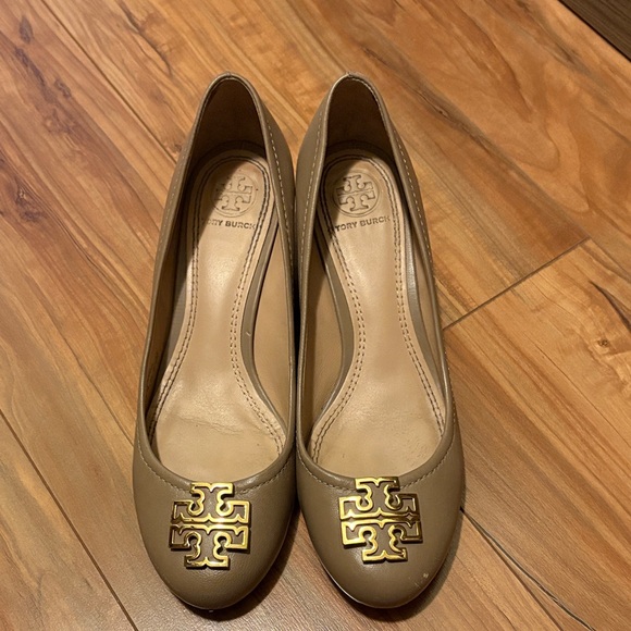 Tory Burch Leather Taupe Heels - Picture 1 of 6